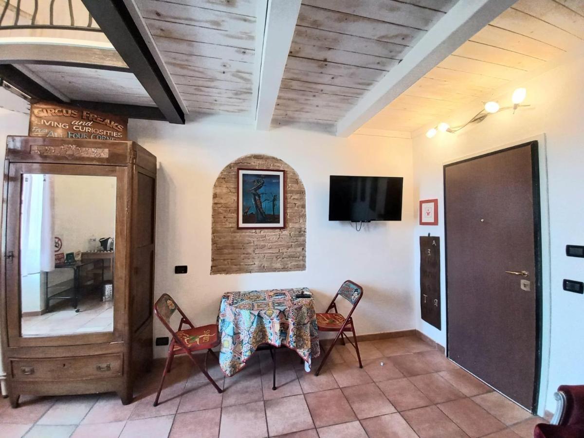 L'Ora Delle Streghe B&B Centralissimo Livorno Exterior foto