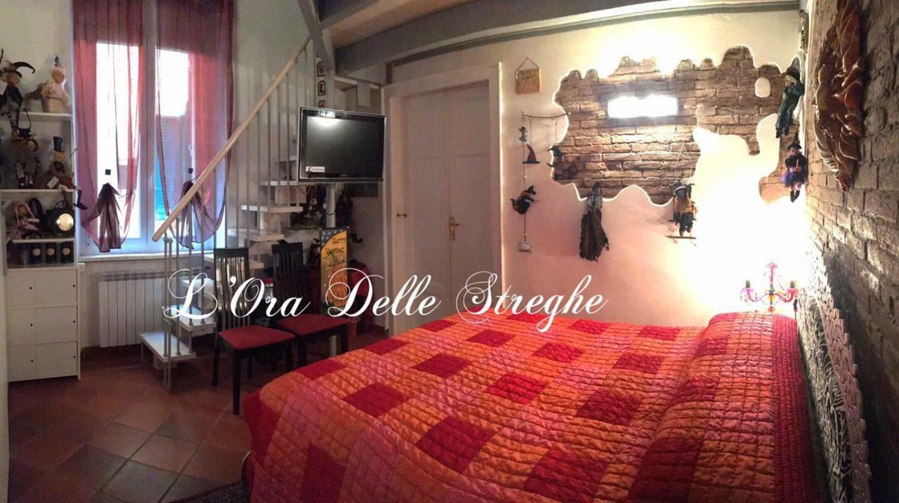 L'Ora Delle Streghe B&B Centralissimo Livorno Exterior foto